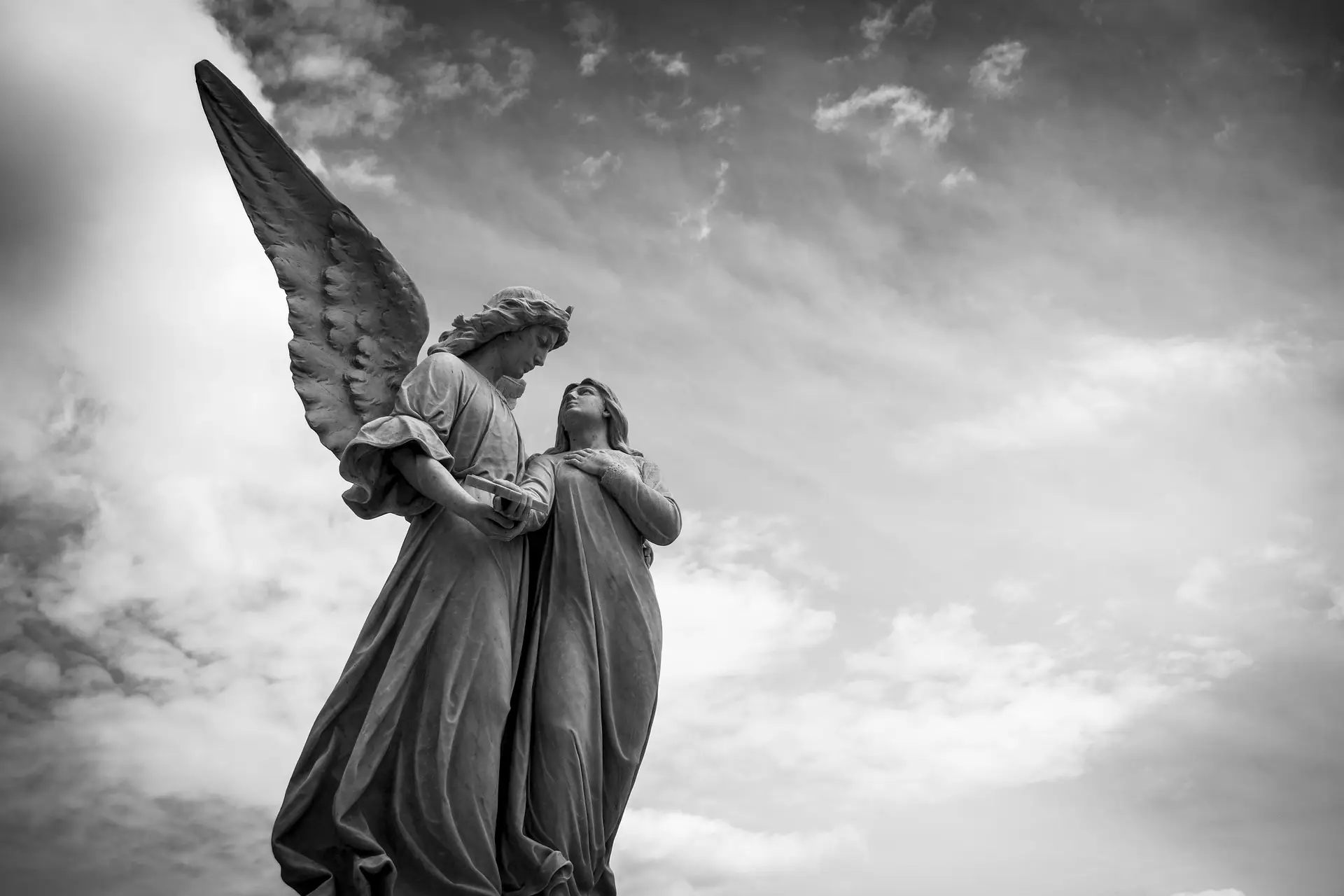 Engelmagie bei GabeGottes: Einfach und kraftvoll Engelmagie bei GabeGottes: Einfach und kraftvoll
